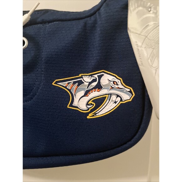 Pro-FAN-ity by Littlearth NHL Nashville Predators Jersey Crossbody Purse Bag - Picture 5 of 16